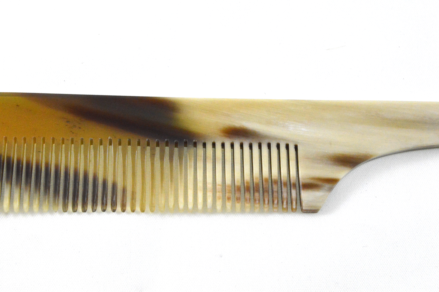 Horn Stielkamm / Toupierkamm 20.5cm / sehr feine Zahnung