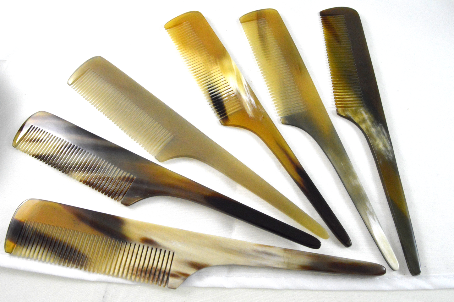 Horn Stielkamm / Toupierkamm 20.5cm / sehr feine Zahnung