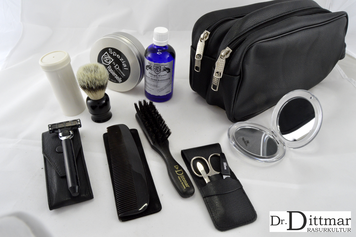 Complete toiletry bag for wet shaving