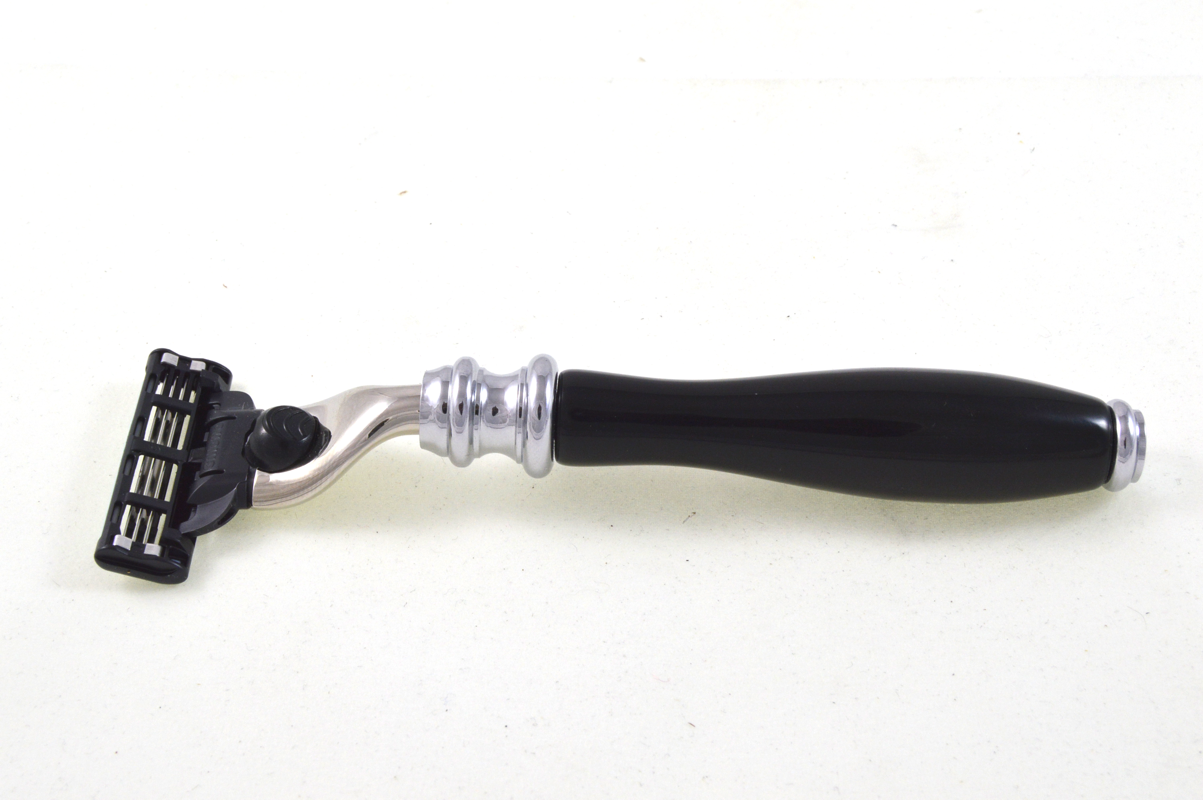 Plexi black and brass chrome razor
