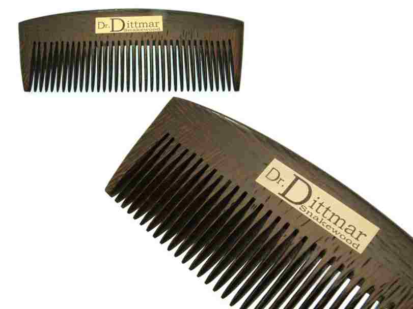 Small pocket comb / men's comb with fine teeth
