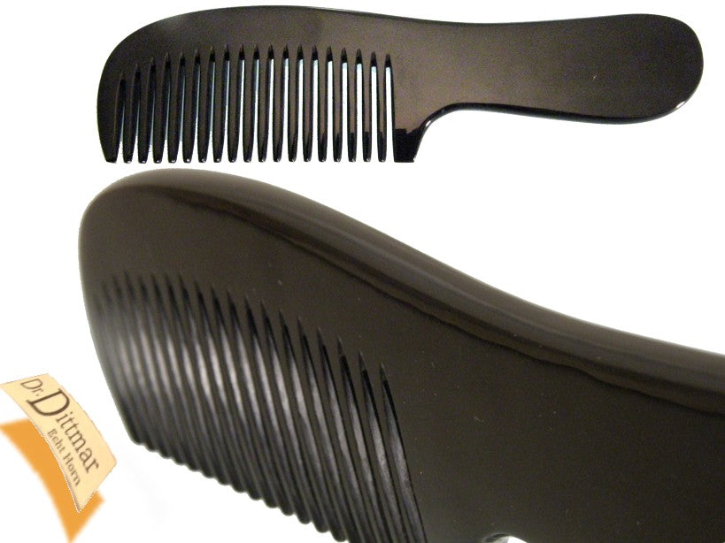 Handle comb for long, straight hair