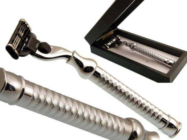 Heavy solid brass razor model 777