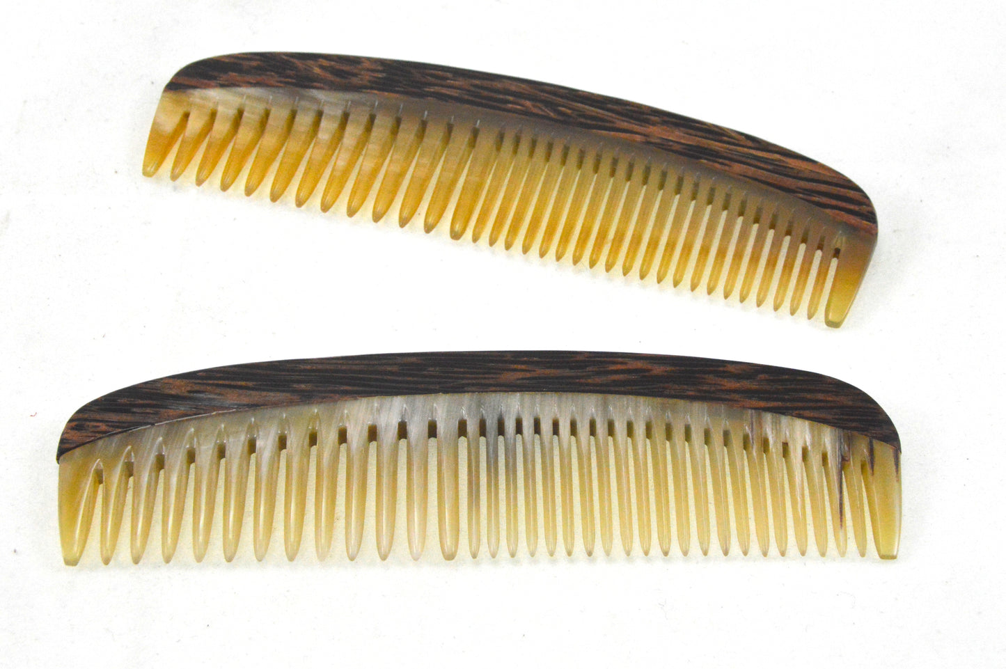 Taschenkamm aus Zebu und Tigerholz