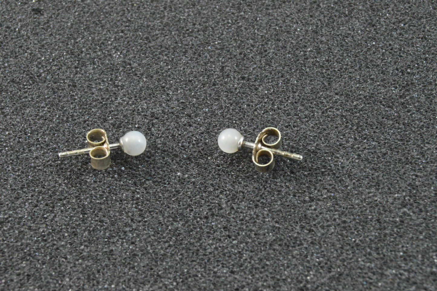 Genuine mother-of-pearl stud earrings with 925 sterling silver posts / 3mm ball design