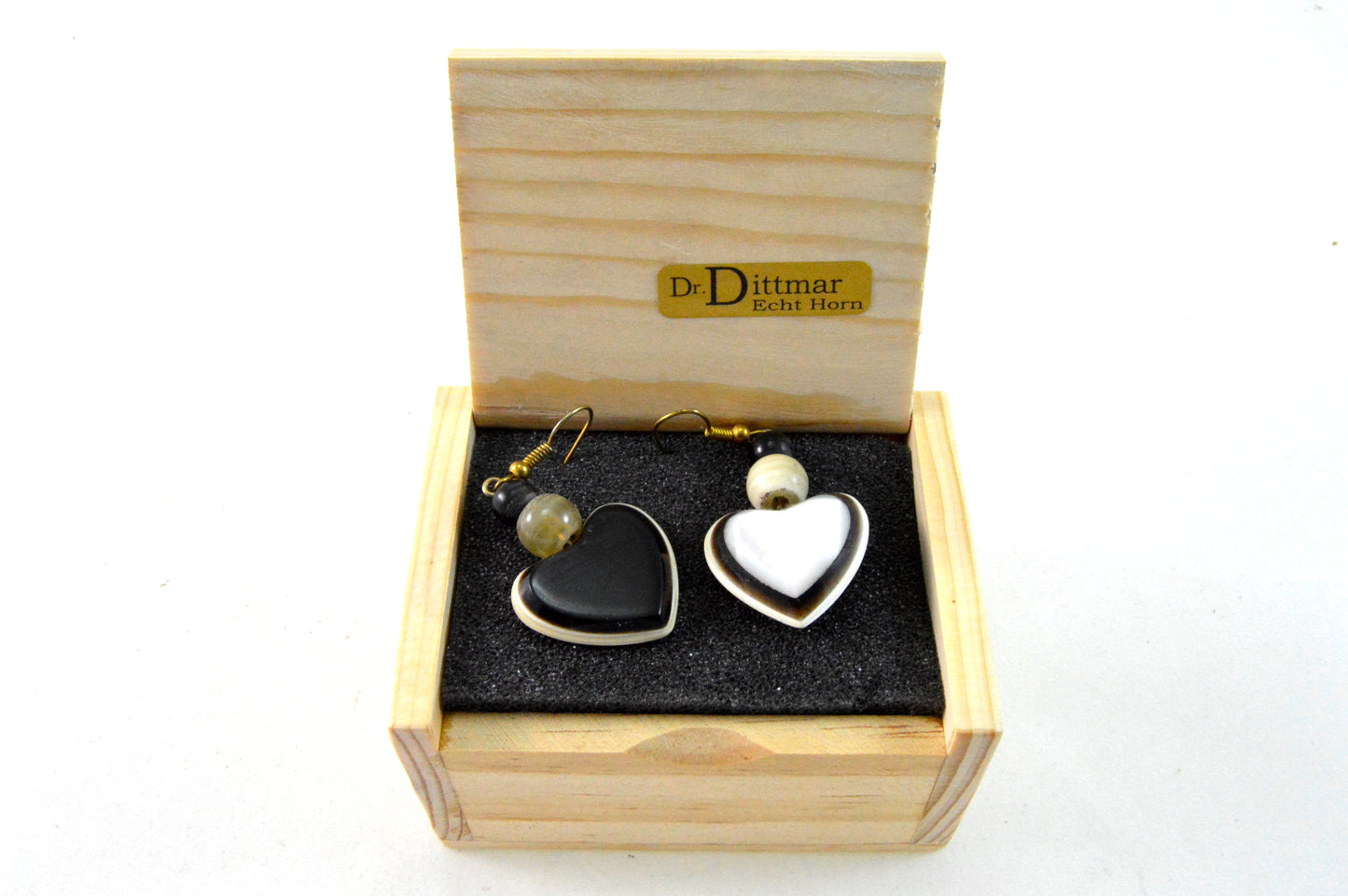 Stud earrings genuine mother of pearl with 925 silver plug